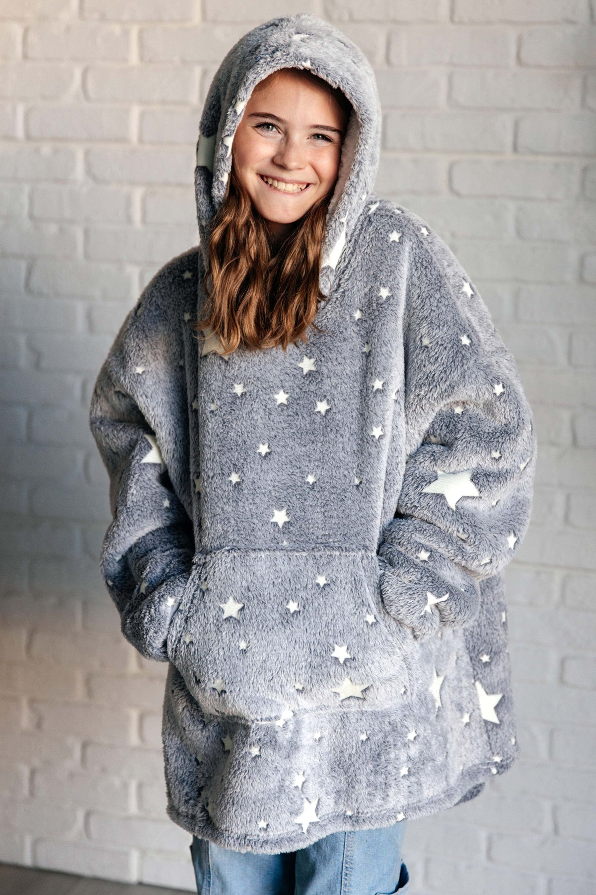 Kids Oversized Hoodie Blanket in Glow in the Dark Stars