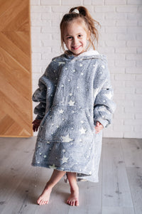 Kids Oversized Hoodie Blanket in Glow in the Dark Stars