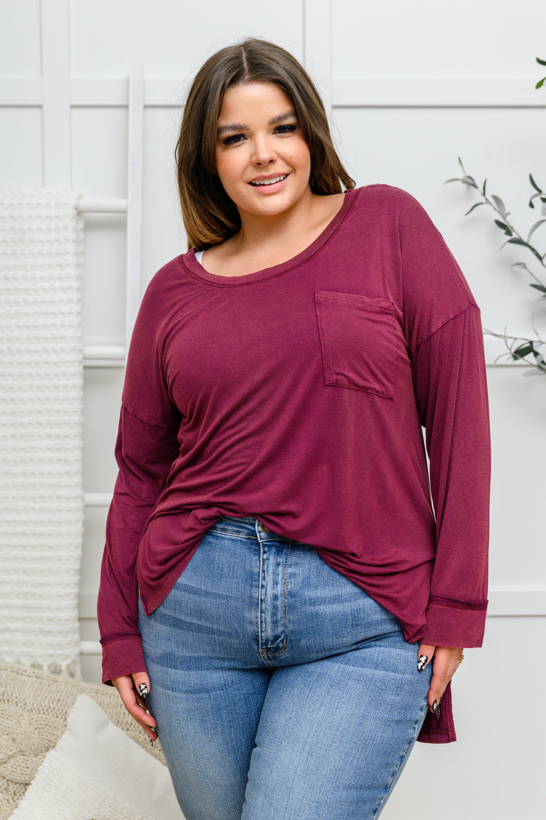 Long Sleeve Knit Top With Pocket In Burgundy