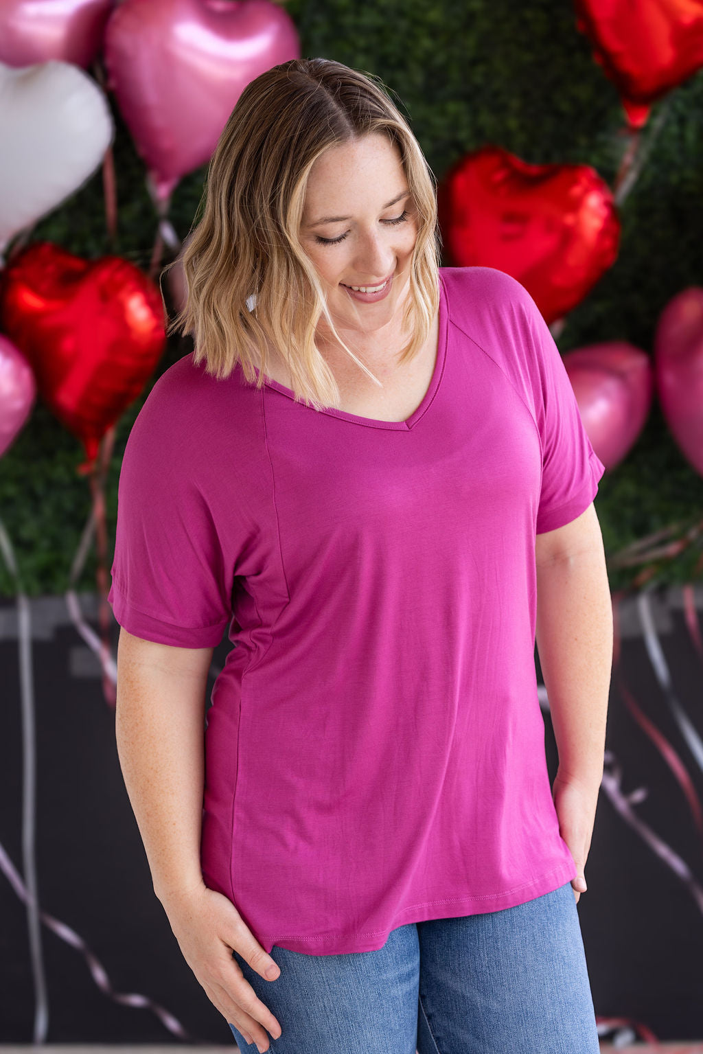 Bamboo V Neck Tee in Magenta
