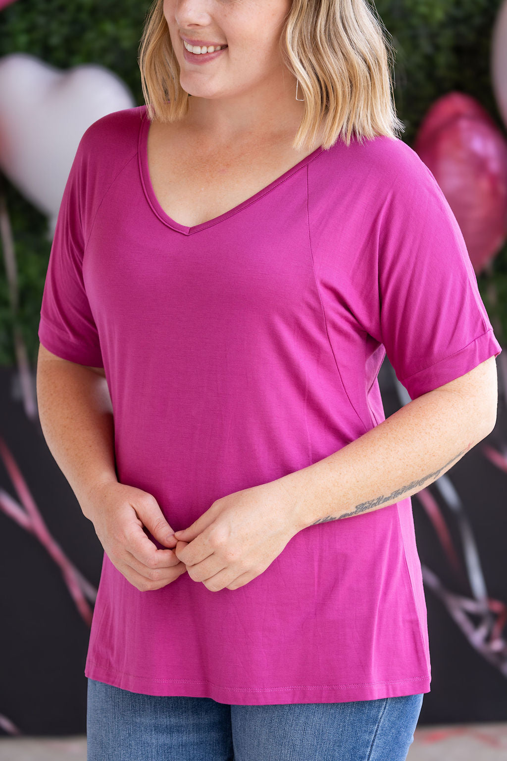 Bamboo V Neck Tee in Magenta