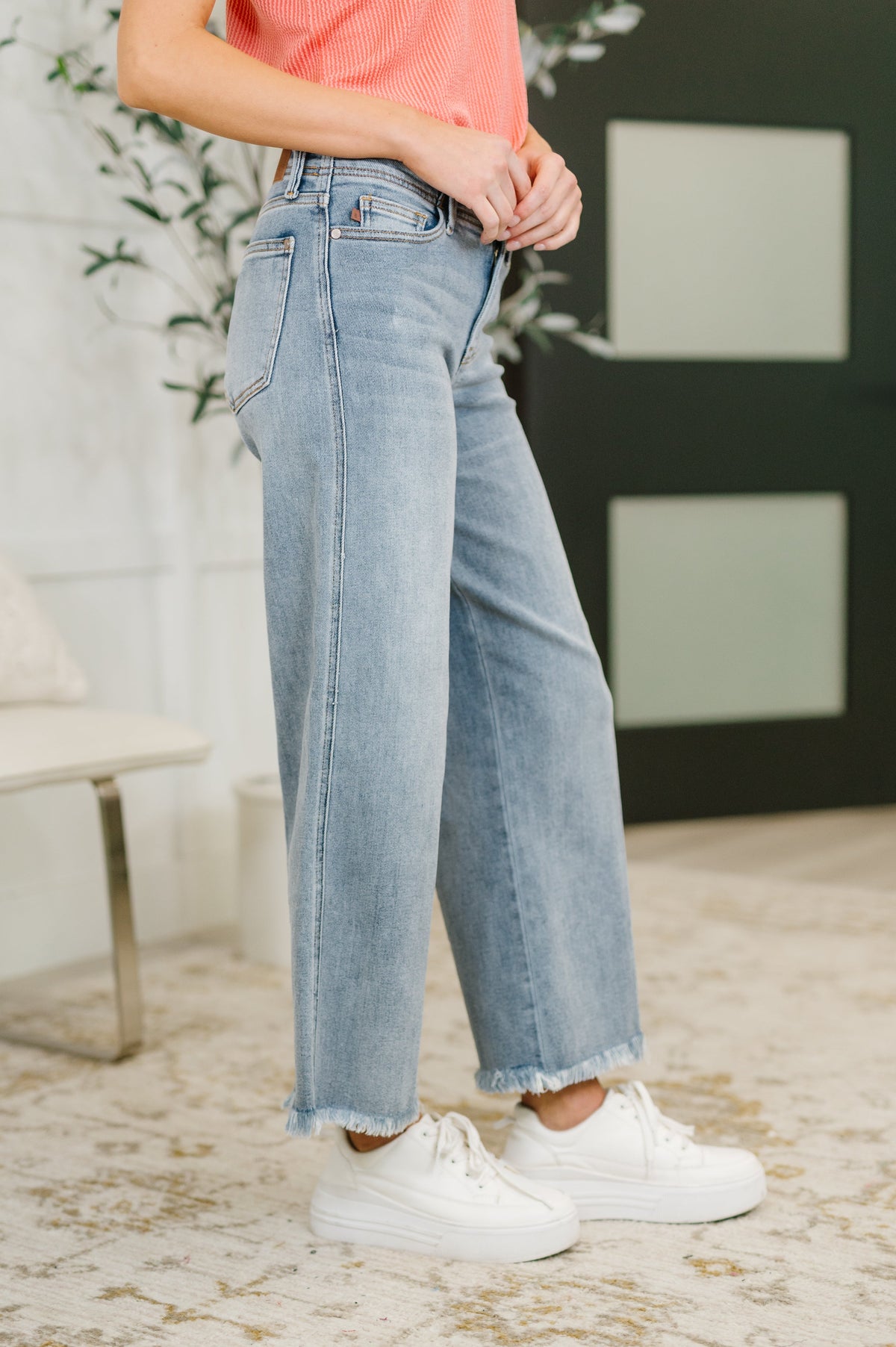 Judy Mid Rise Ankle Wide Leg + Hollywood WB + Fray Hem
