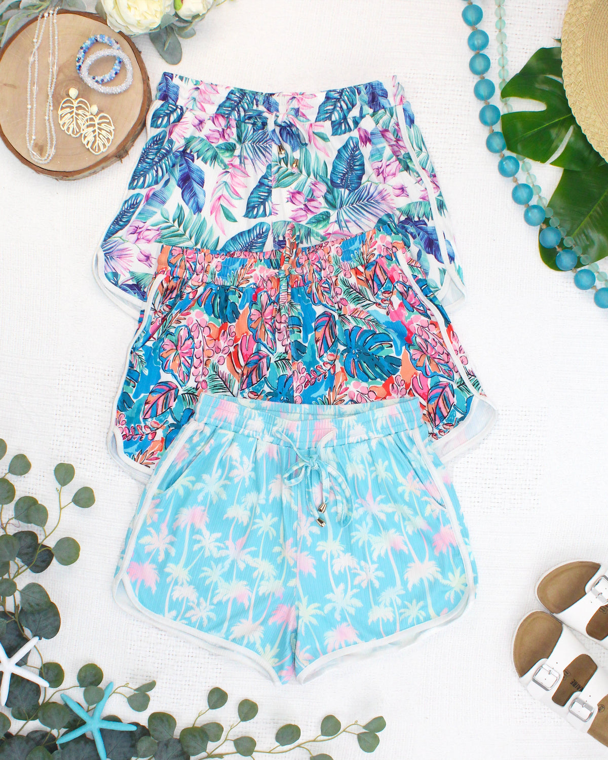 Nova Summer Shorts in Tropical Palm