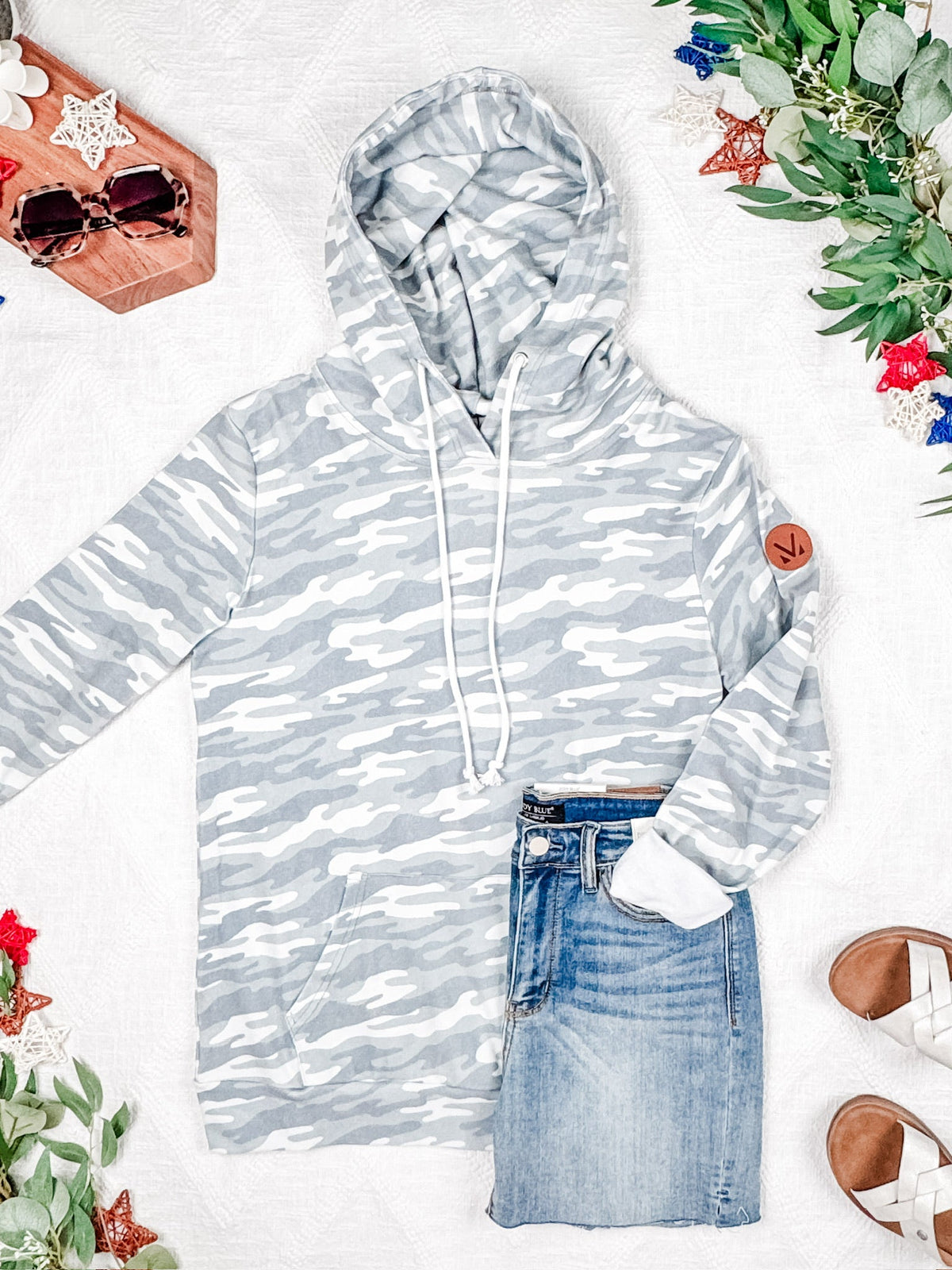 Hailey Pullover Hoodie in Camo