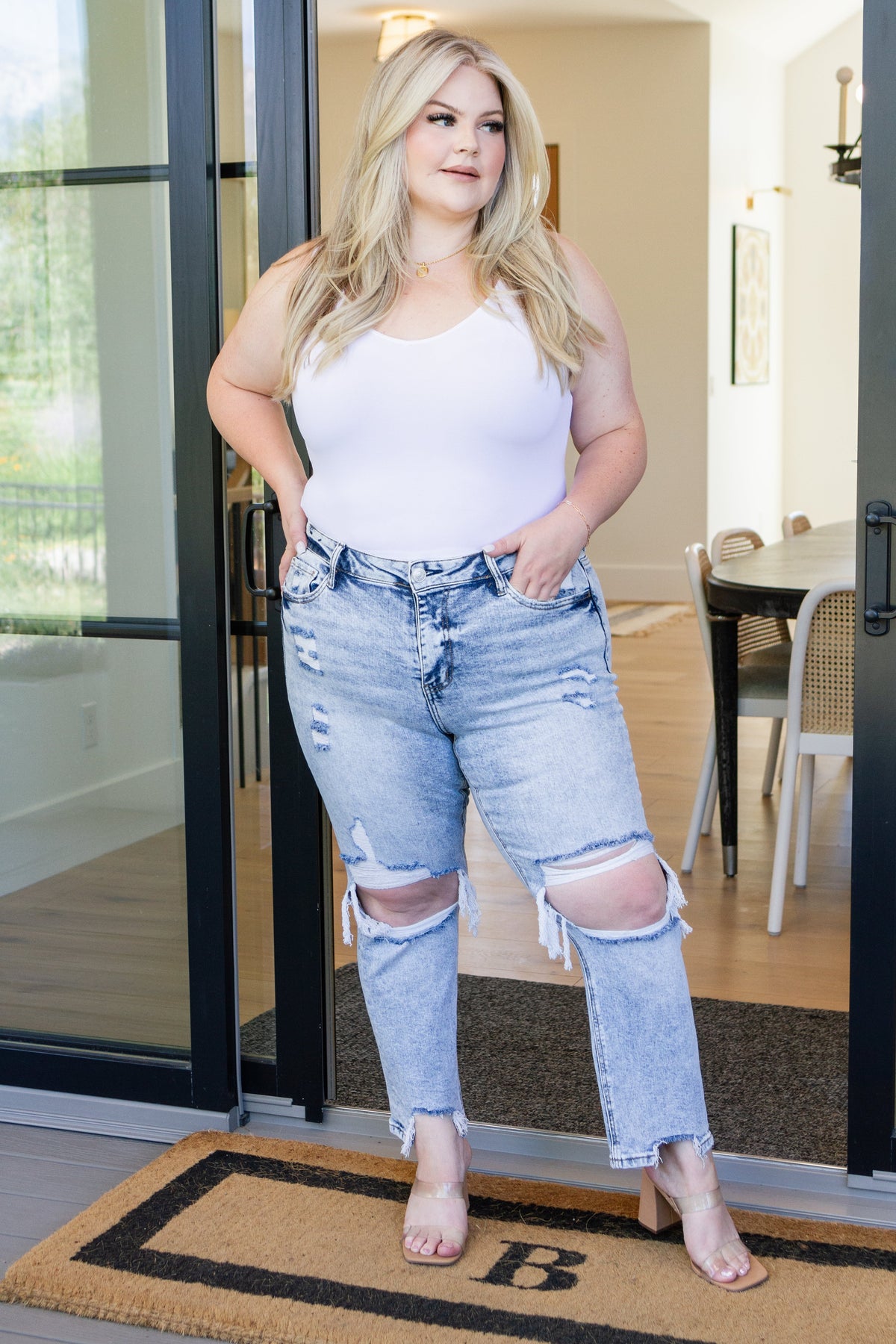 Vervet High Rise Crop Straight Jeans