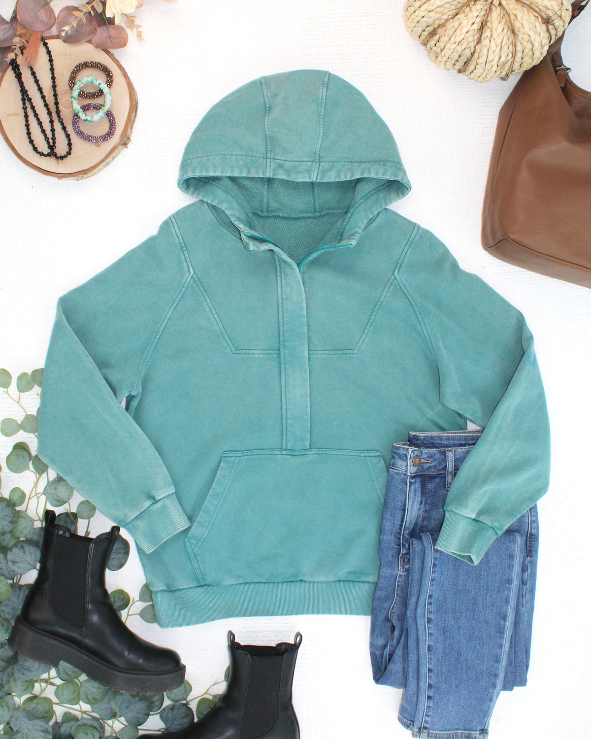 Ryker Vintage Wash Hoodie in Teal