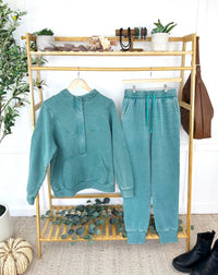 Ryker Vintage Wash Hoodie in Teal