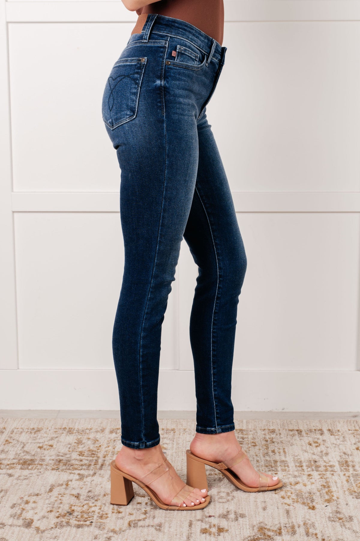 Judy Blue Mid Rise Thermal Vintage Skinny Jean