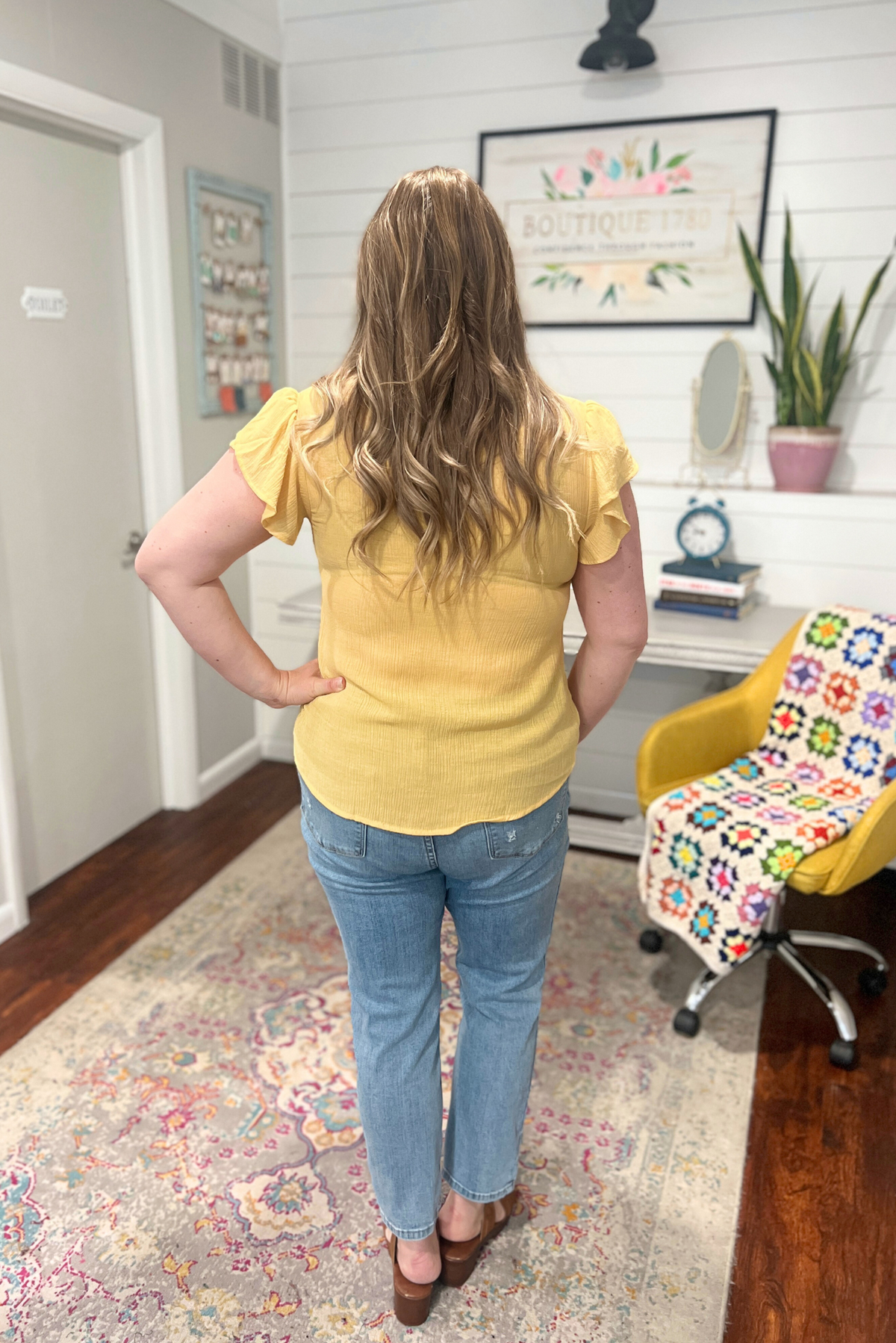 Scalloped V-Neck Top in Dusty Yellow