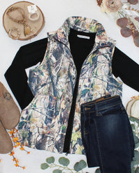 Remy Zip Up Vest in Dark Camo